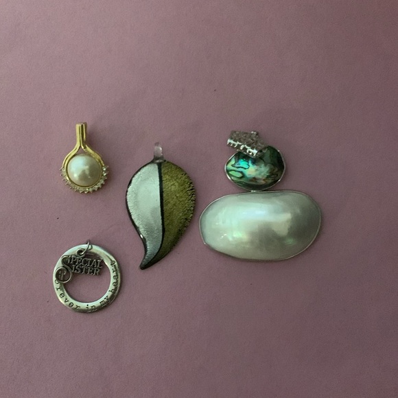 Four beautiful pendants, nice selection - Picture 8 of 8
